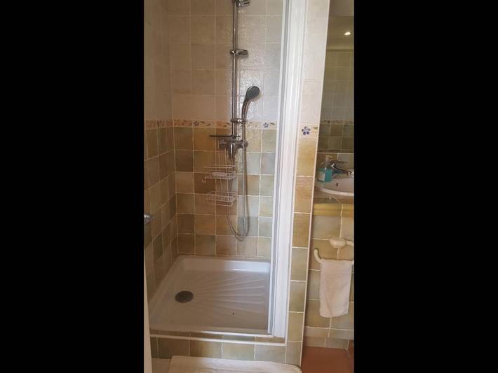 Gîte pour 2 personnes, avec piscine ainsi que vue et jardin à Saint-André-de-la-Roche - 3