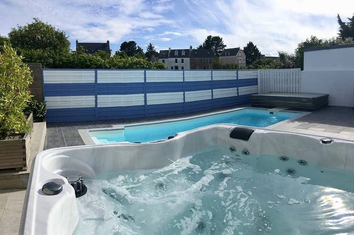 Ferienhaus für 8 Personen, mit Pool und Garten sowie Terrasse - 1