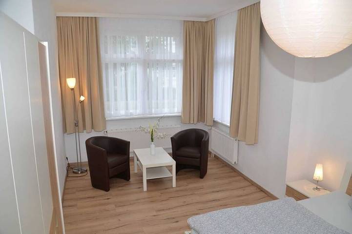 Villa für 6 Personen, mit Balkon in Binz - 3