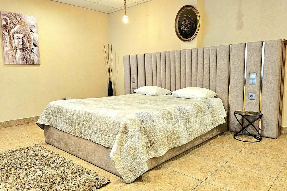 Apartamento entero, Glamour Open Space-Estudio-Baño en la habitacion in Monte Córdova, Distrito de Porto