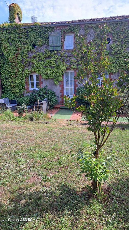 Gîte pour 4 personnes, avec piscine et jardin, animaux acceptés à Frossay - 2