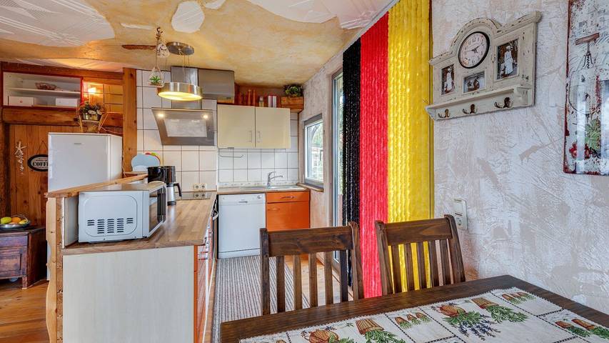 Ferienhaus für 4 Personen, mit Garten in Zurow - 2