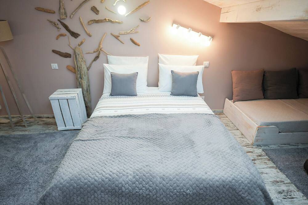 Entire apartment, Marrons Glacés in Thônes, Annecy region