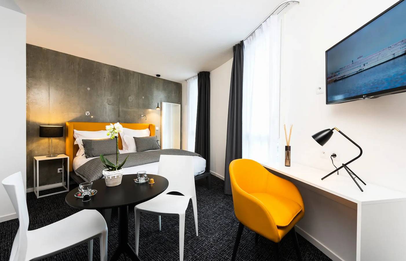 Suite Junior 2 personnes - lit double in Talence, Bordeaux und Umgebung
