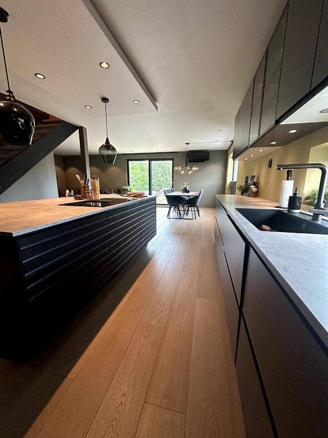 Gîte pour 6 personnes, avec terrasse à Leknes