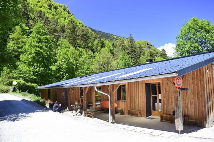 Maison de vacances pour 32 personnes, avec Jardin dans les Pyrénées