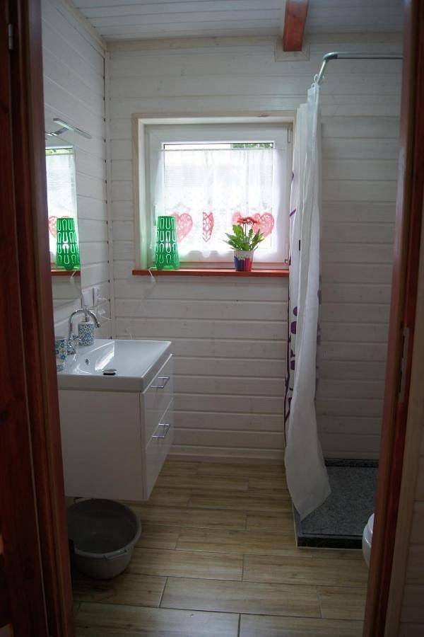 Lodge für 6 Personen, mit Whirlpool und Terrasse sowie Garten und Sauna in Niederschlesien - 4