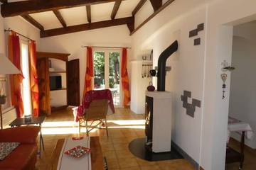 Location de vacances pour 4 personnes, avec jardin à Les Salles-sur-Verdon