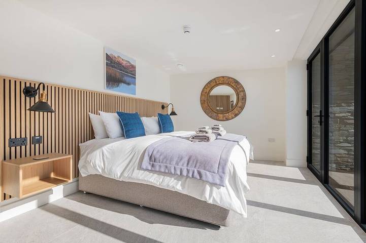 Lakefield Boathouse : Herdwick Cottages in Lake District