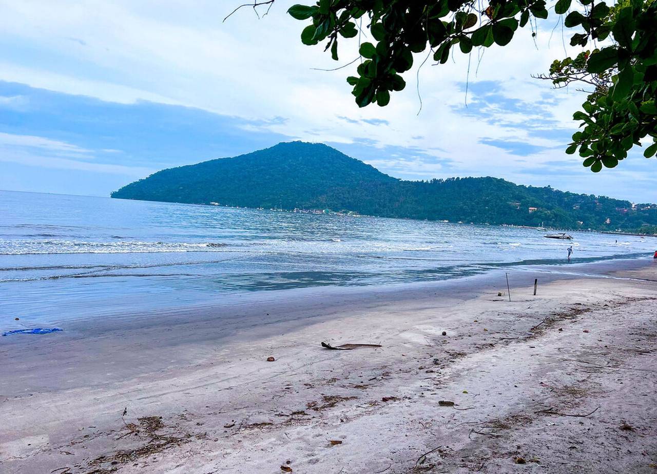 Apartamento inteiro, Ótimo Apto a 250m da Praia do Itaguá in Ubatuba, Vale do Paraíba