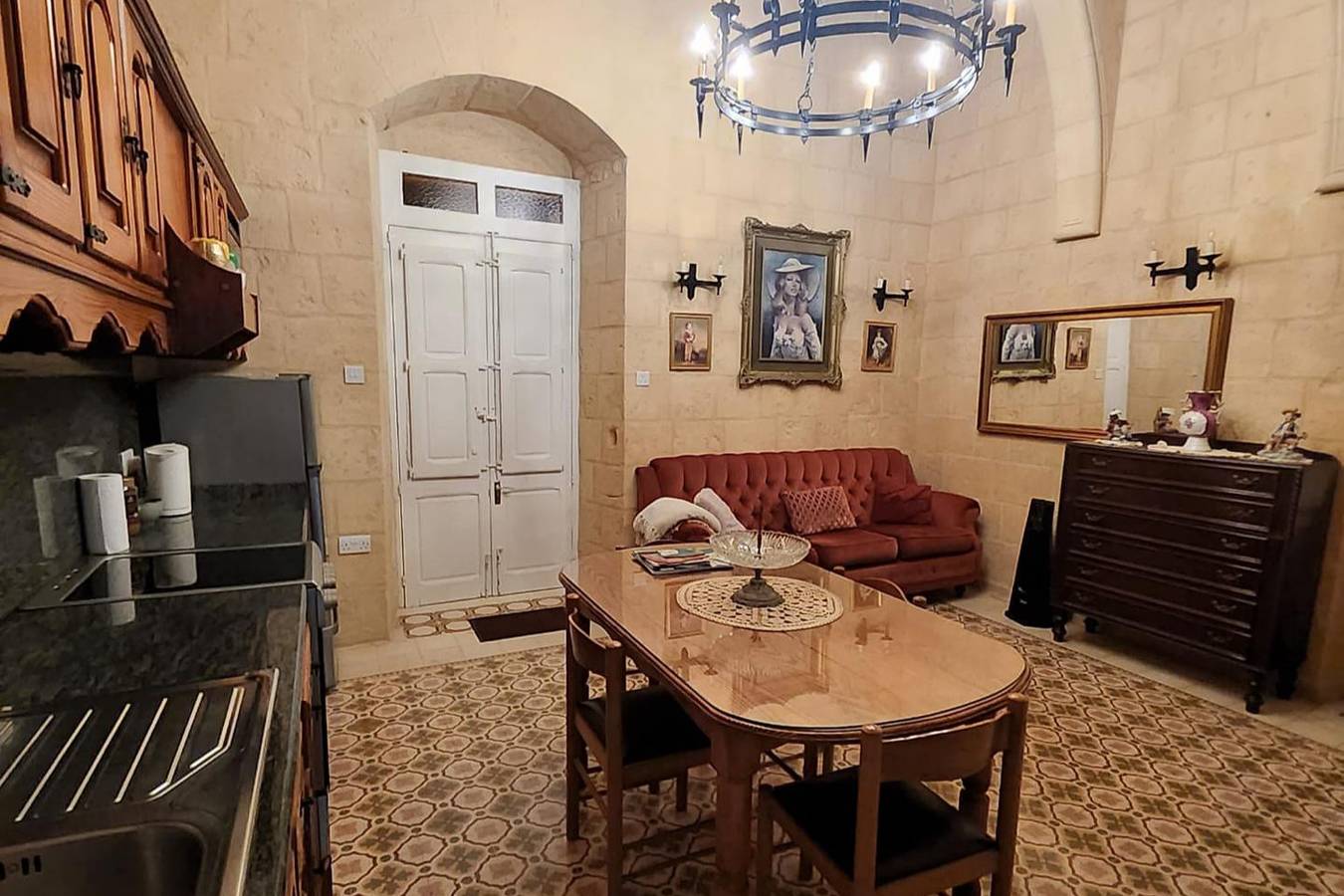 3 Bed House Sleeps 4 - Wifi, Aircon, Balcony in Valletta, Insel Malta