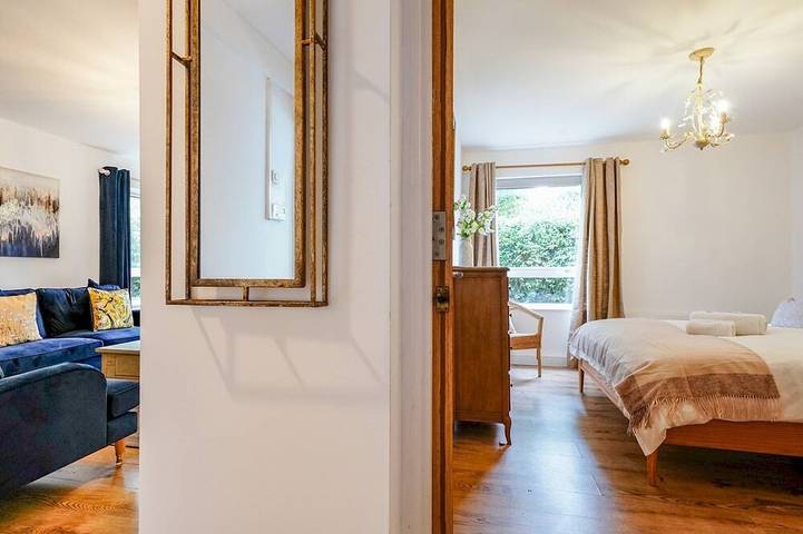 Ganze Wohnung, Beautiful 2Br Apt | City Centre | Walk Everywhere - Pass the Keys in Belfast, Grafschaft Down