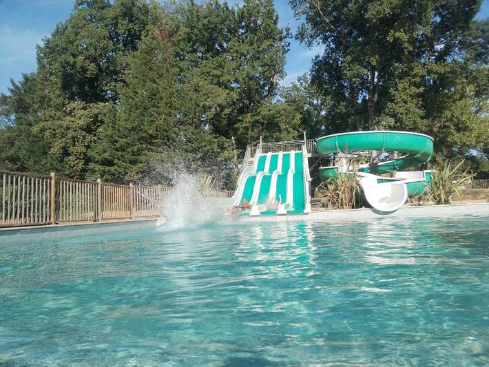 Location de vacances pour 6 personnes, avec piscine ainsi que vue et jardin, animaux acceptés à Soturac - 3