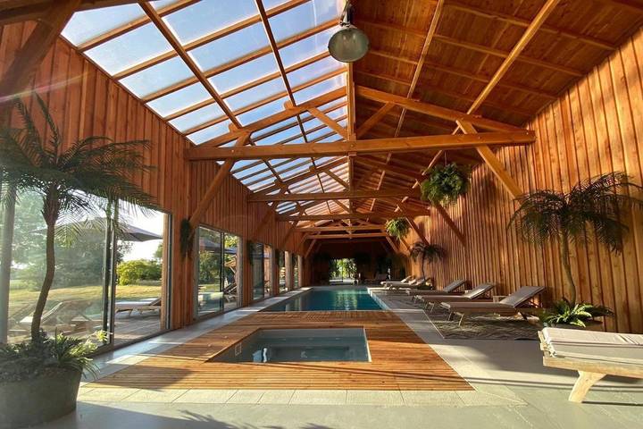 Location de vacances pour 30 personnes, avec jacuzzi et sauna ainsi que terrasse et piscine dans Beaumontois en Périgord - 3