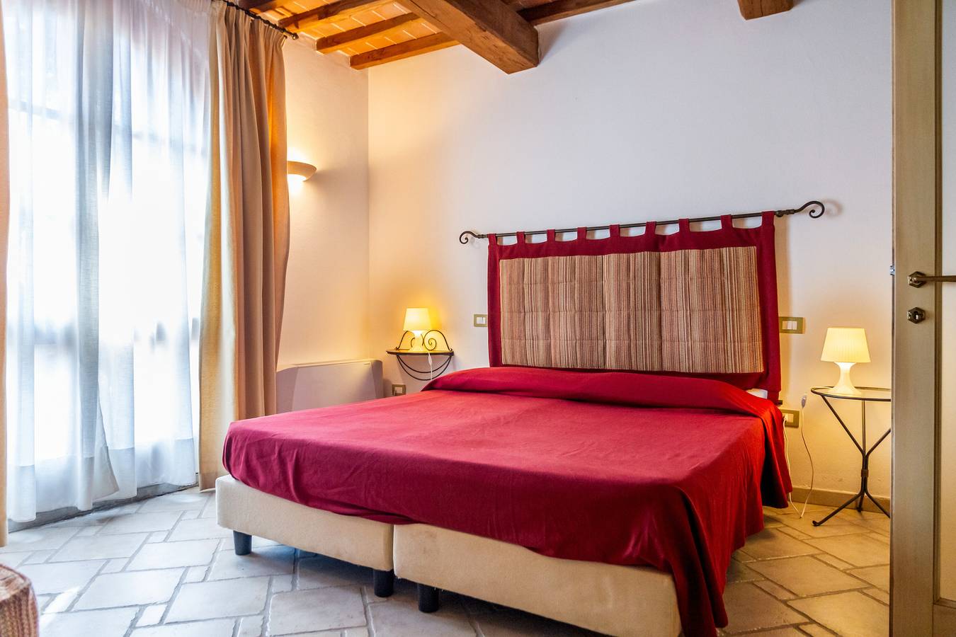 Ganze Wohnung, Ferienwohnung 'Ilaria' mit Gemeinschaftspool, Wi-Fi und Klimaanlage in Campiglia Marittima, Etruskische Küste