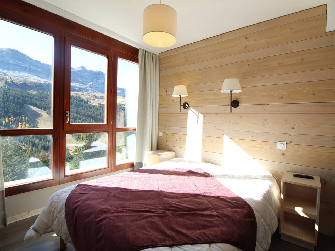 Appartement entier, Flaine: 4P au pied des pistes, piscine, parking, 8 pers in Flaine, Arâches-la-Frasse