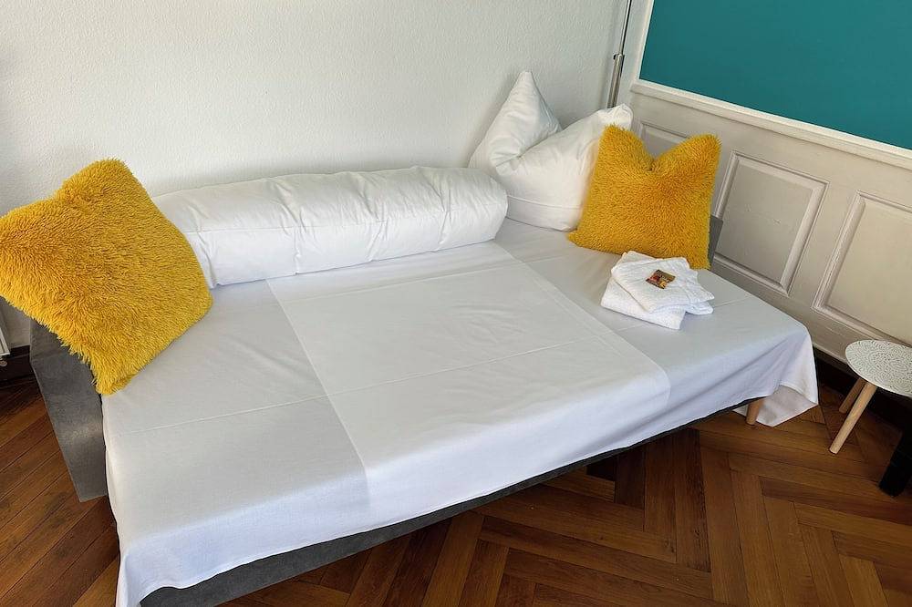 Ganze Wohnung, Bella casa - Business&Family - am Schloß - Parken-Smarttv-Netflix - 24h Check in in Ludwigsburg, Landkreis Ludwigsburg