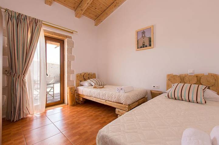 Chainteris Villa Ii, with Private Pool & Vast Views in Rethymno und Umgebung