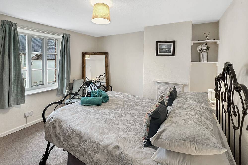 Grace Cottage, Porlock in Porlock, Somerset