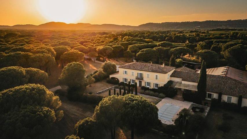 Chambre d’hôte pour 4 personnes, avec vue ainsi que balcon et jardin à Vidauban - 2
