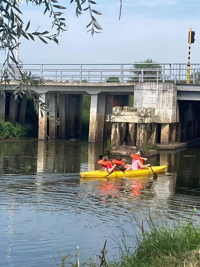 Location de vacances pour 8 personnes, avec jardin, adapté aux familles à Alveringem