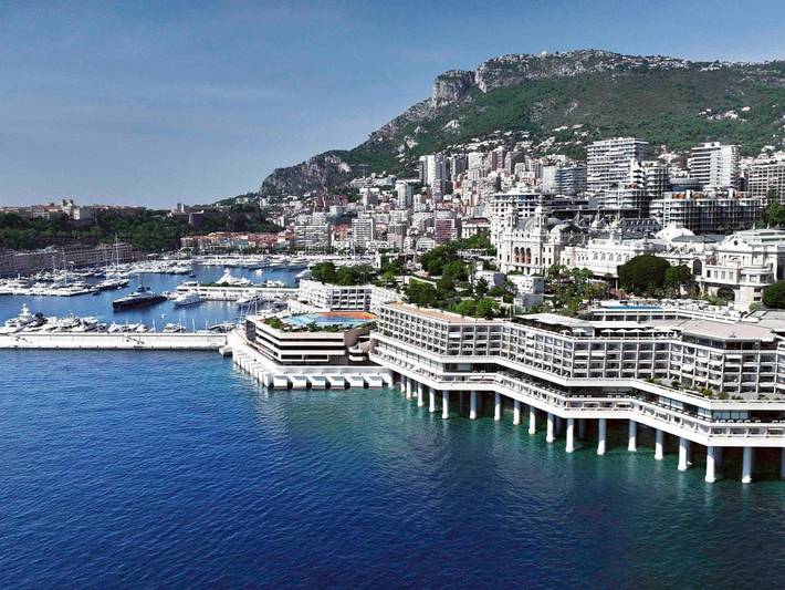 Hotel for 6 people, with Terrace and Yard as well as Children pool and Pool in Monaco