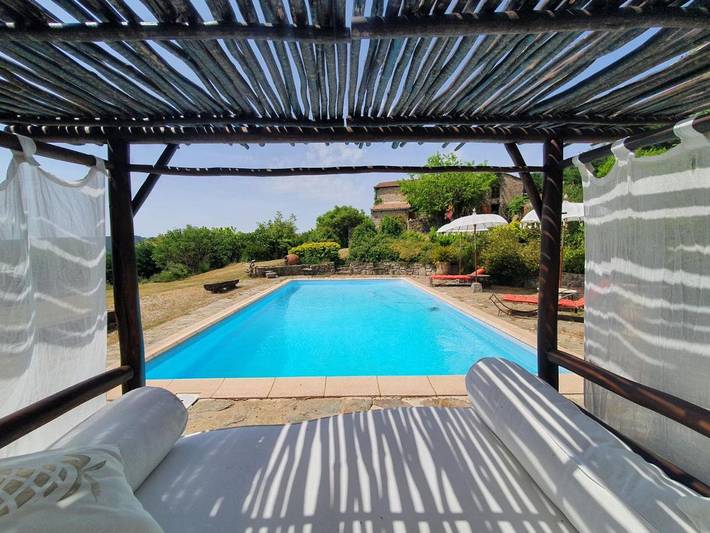Maison de vacances pour 12 personnes, avec piscine ainsi que jardin et vue, animaux acceptés