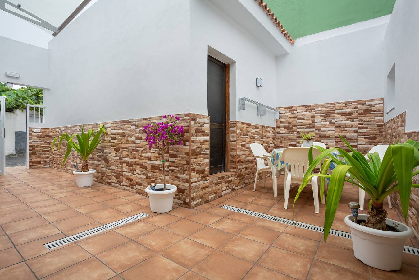 Ferienhaus 'Los Abuelos 2 Icod' mit Bergblick, Gemeinschaftsterrasse und Wlan in Cruz del Camino, Icod de los Vinos