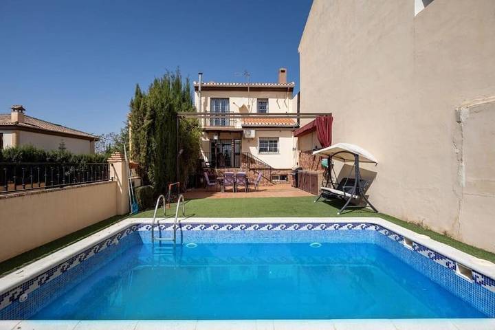 Casa de vacaciones para 8 personas, con vistas además de piscina y jardín, Se admiten mascotas - 1