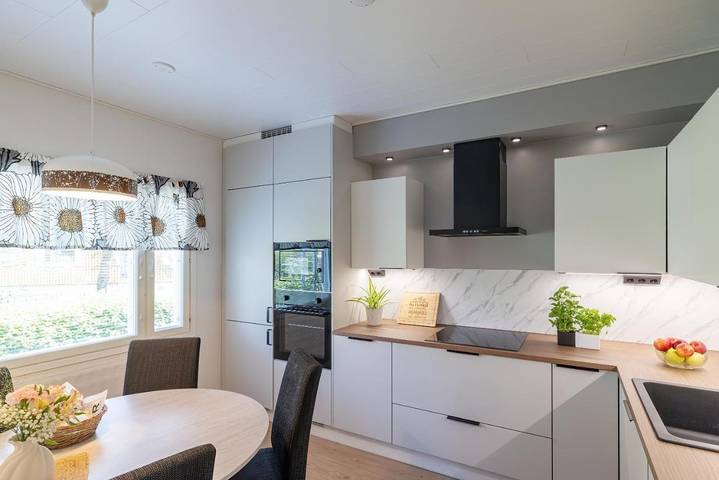 Appartement de vacances pour 5 personnes, avec Balcon ainsi que Terrasse et Jardin
