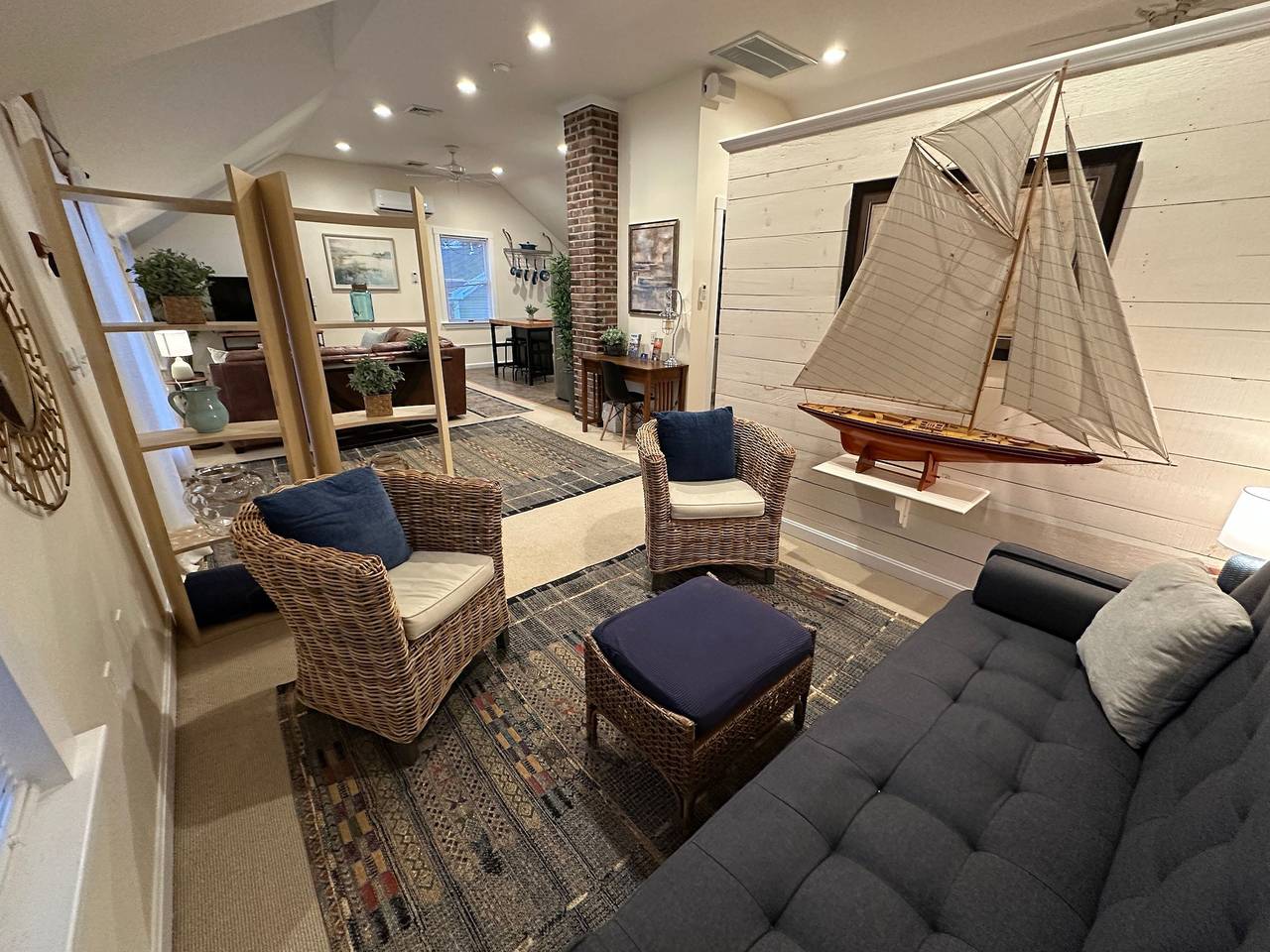 Ganze Wohnung, Newport Harbor View Studio w/ Spacious Deck in Newport, Newport County