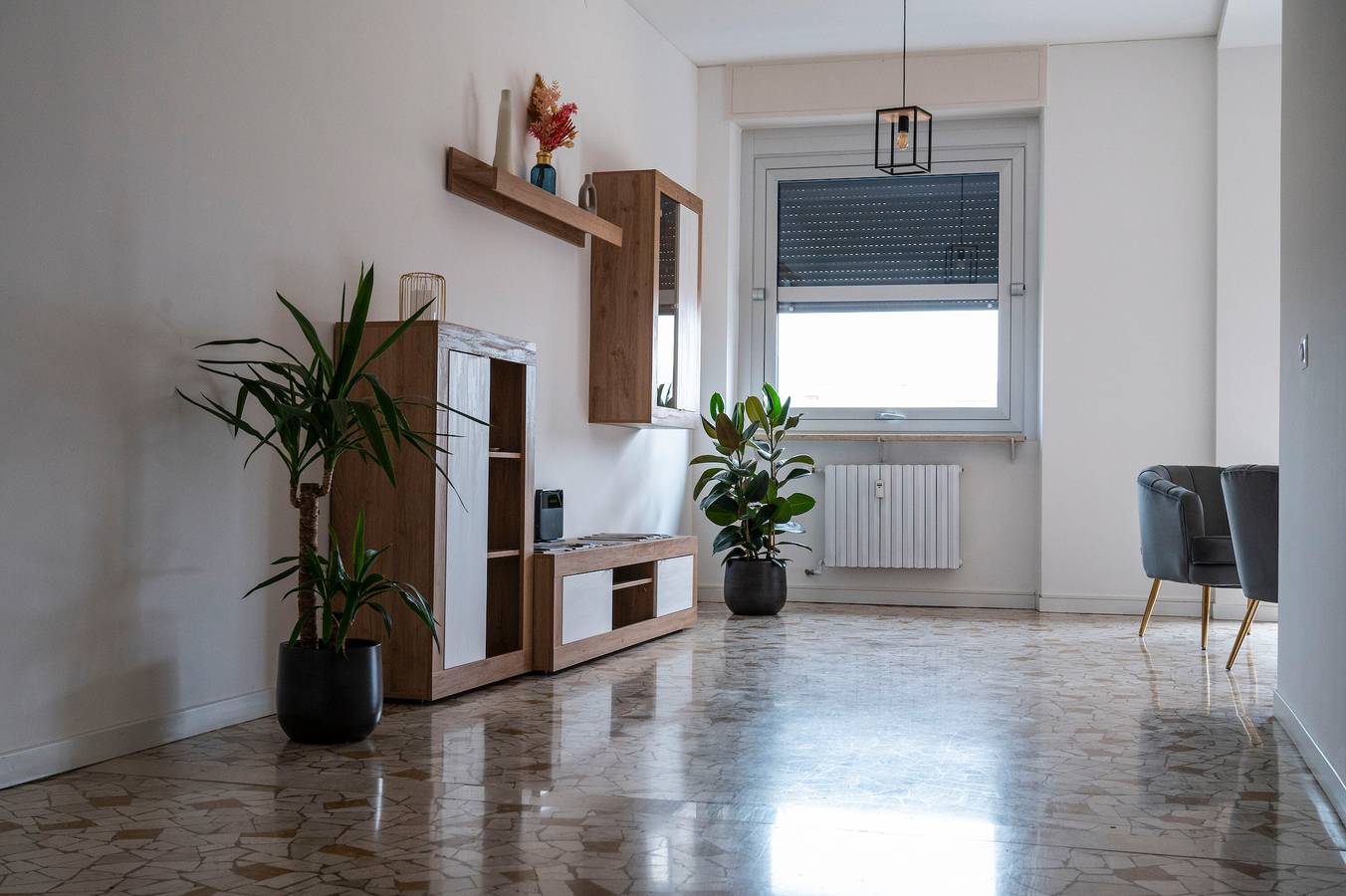 Room 'Enza 2' with Wi-Fi in Bergamo, Bergamo Province