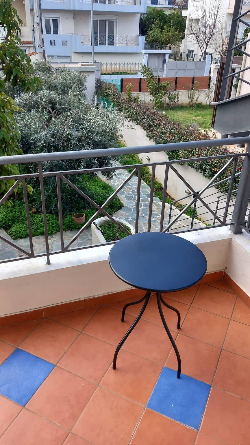 Apartamento entero, Pavlos Apartment - Leontari Stay with Garden View in Región Costa Este de Ática