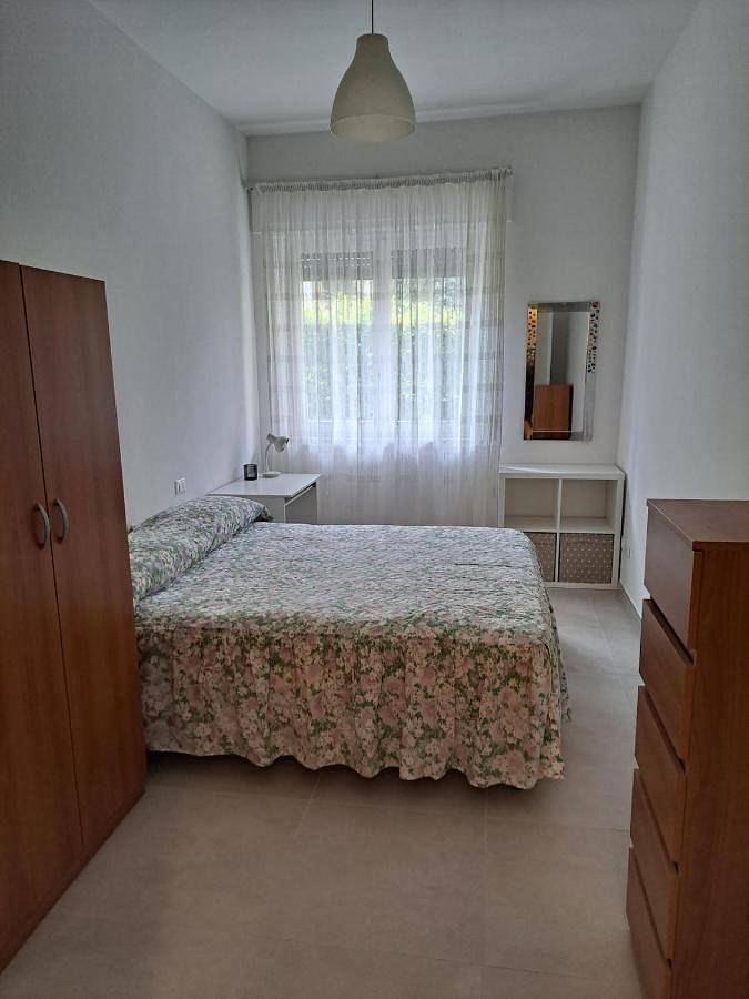 Appartamento intero, Three-Bedroom Standard Apartment in Teramo, Gran Sasso