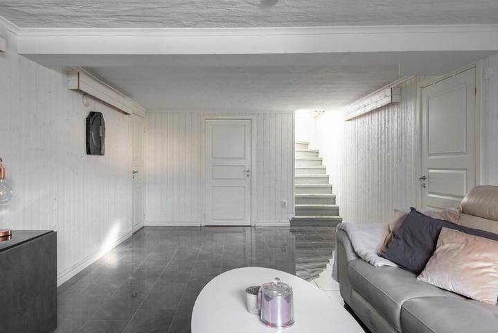 Location de vacances pour 13 personnes, avec terrasse ainsi que sauna et vue dans Orebro - 4