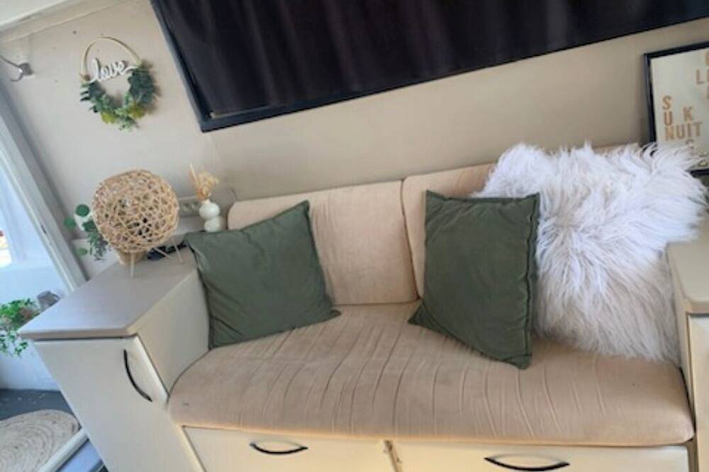 Le Carpe Diem Year-round heated boat Close to beach and shops in Calais, Calais und Umgebung