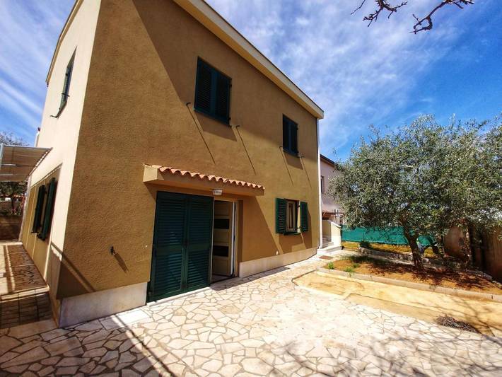 Maison d’hôte pour 3 personnes, avec vue et terrasse, animaux acceptés à Pula - 3