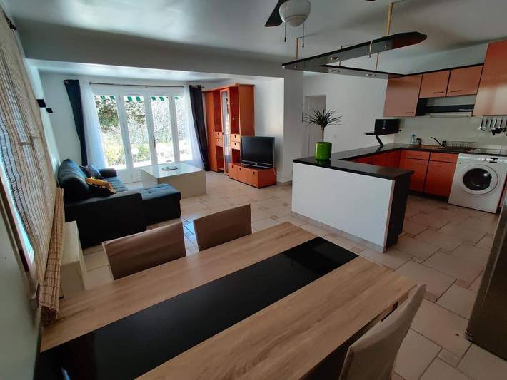 Location de vacances pour 6 personnes, avec vue et jardin à Biot - 3