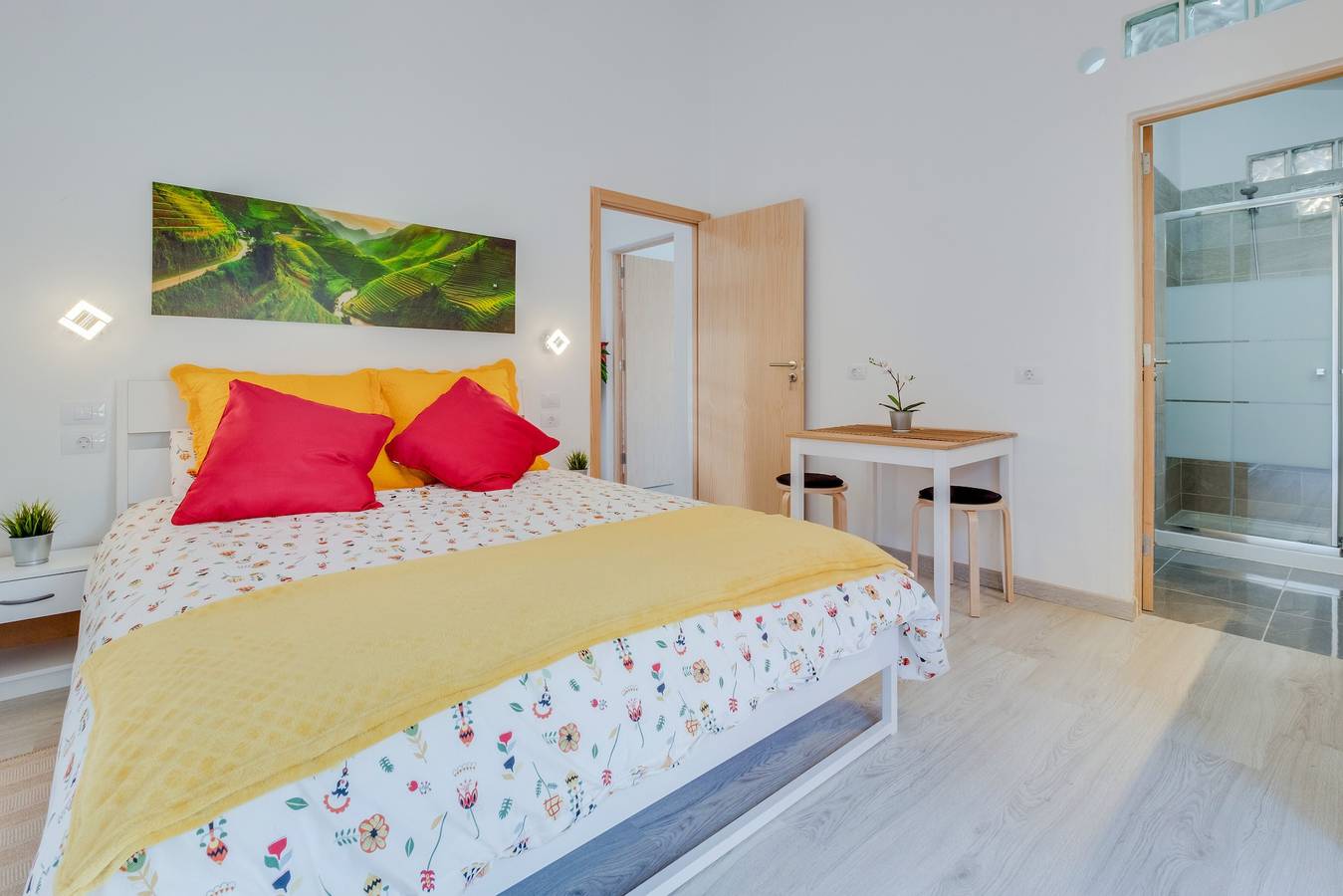 Apartamento entero, Acogedor Estudio "Estudio Tajinaste" con Vistas al mar y a la montaña, Wi-Fi in Arona , Tenerife Sur