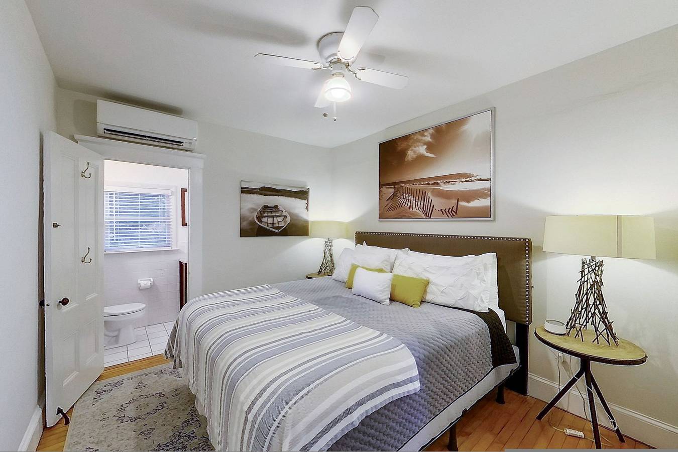 Ganze Wohnung, Newport Harbor View Cottage Unit w/ Parking in Newport, Newport County