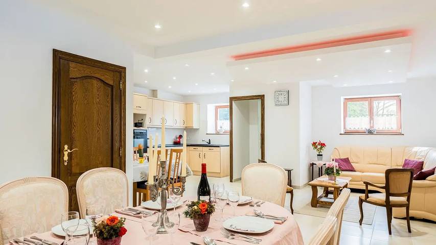 Location de vacances pour 8 personnes, avec jardin, animaux acceptés à Beauraing - 2