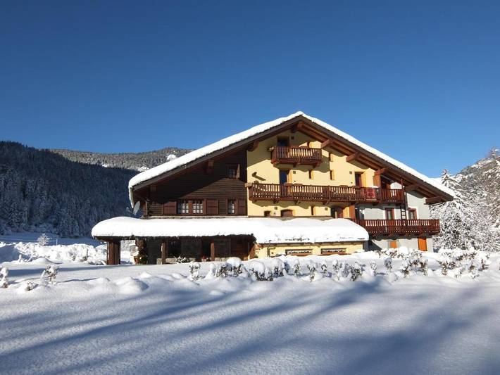 Location de vacances pour 2 personnes, avec sauna ainsi que jacuzzi et jardin dans Brusson - 3