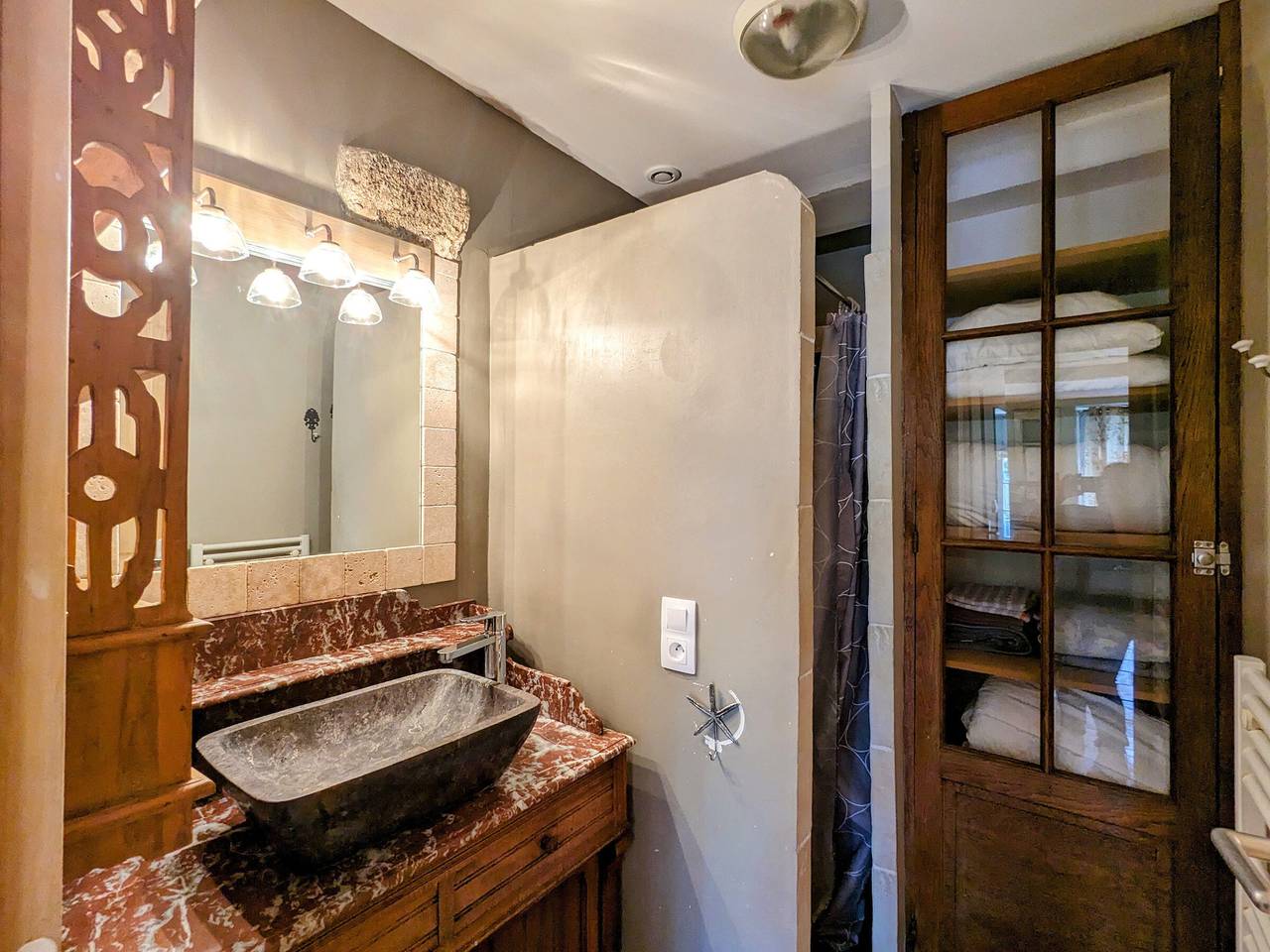 Entire apartment, Cozy apartment in Le Blanc center, near castle in Le Blanc, Le Blanc region