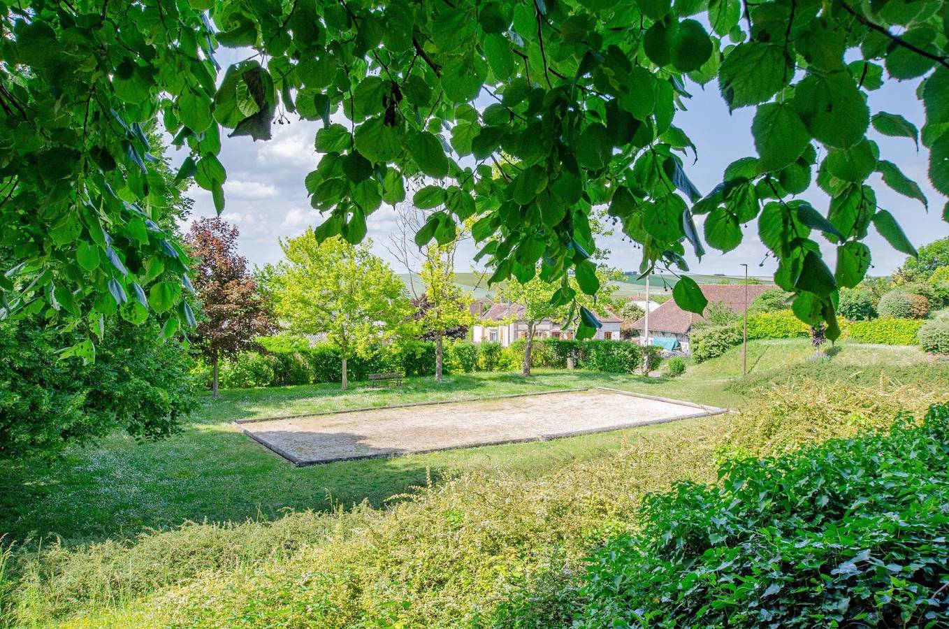 Le Presbytère in Laubressel, Parque Natural Regional Forêt d'Orient