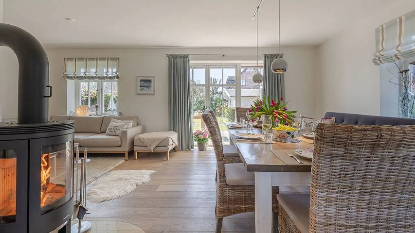 Ferienhaus für 6 Personen, mit Sauna und Terrasse sowie Garten in Westerland