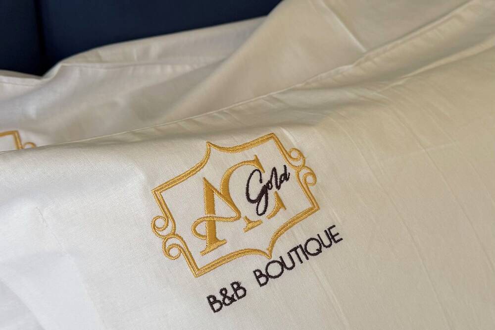 Ac Gold B&B-Deluxe Double/Double Room Single Beds in Reggio Calabria, Reggio Calabria Province