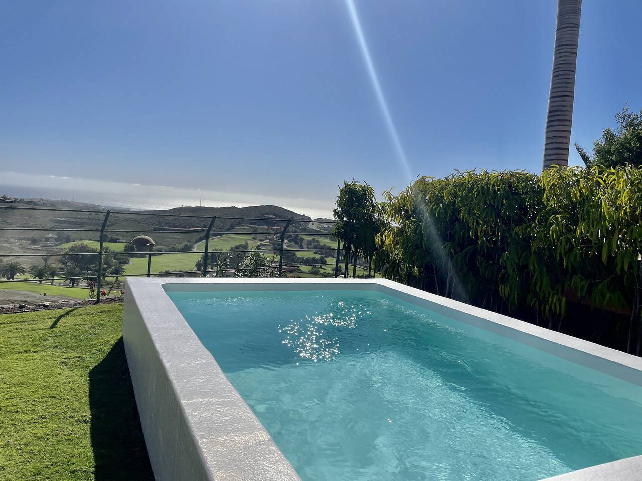 Homeforguest Salobre Villa, 5Pax, Wifi, Pool, Great Views in Salobre, San Bartolomé de Tirajana