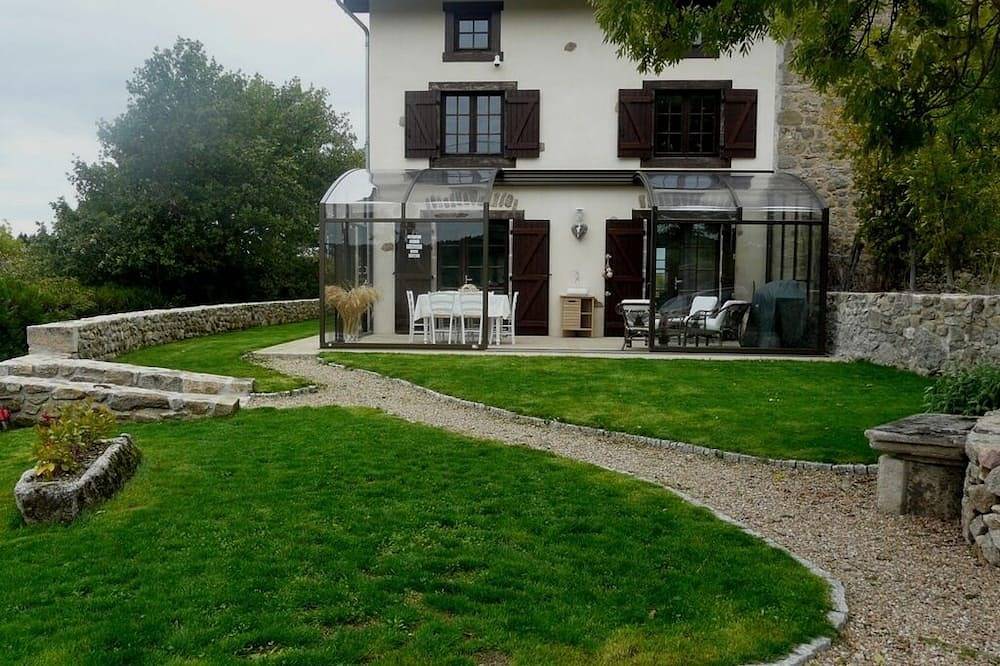 Magnifique maison avec vue au cœur de la nature in Sainte-Catherine, Parc Naturel Régional Livradois-Forez