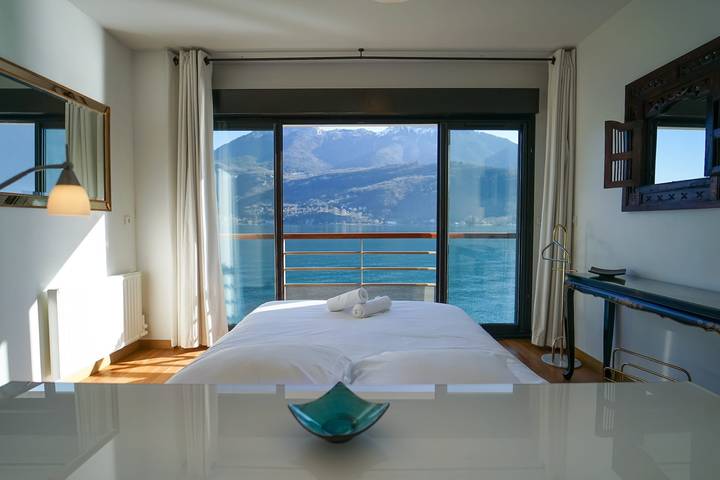 Gîte pour 6 personnes, avec vue sur le lac et terrasse, adapté aux familles à Duingt - 3