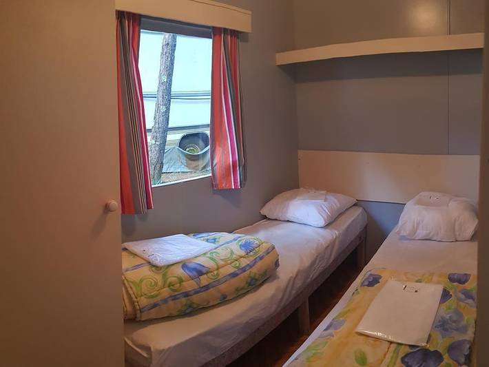 Mobil home pour 4 personnes, avec bassin pour enfant à Vagnas - 4